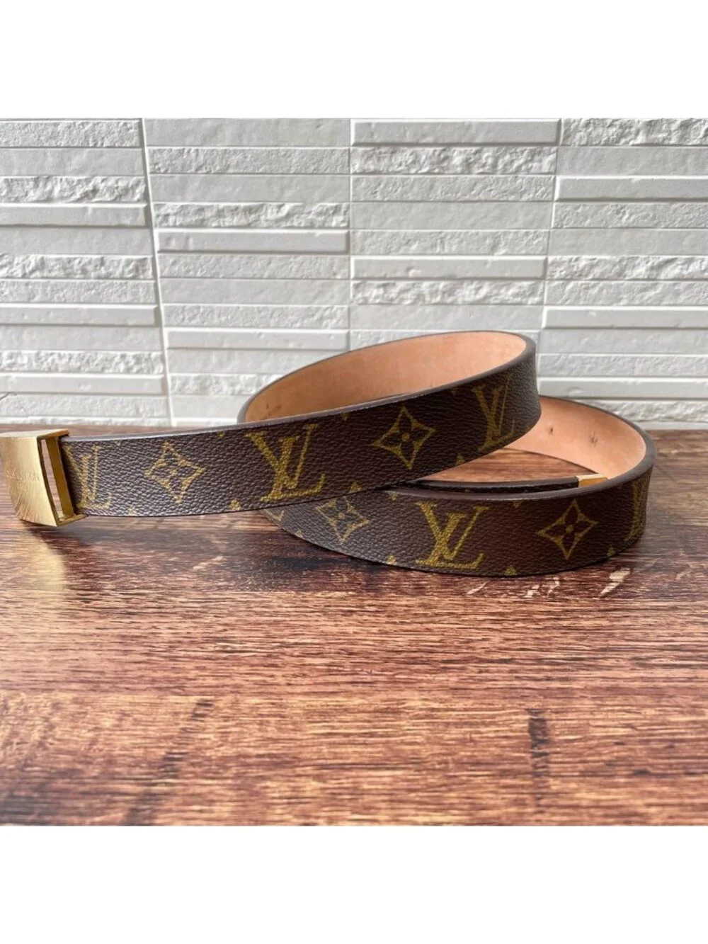 Louis Vuitton Monogram Leather Ceinture Belt Gold Brown